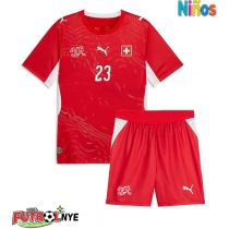 Camiseta Suiza Zeki Amdouni #23 Primera Equipación para niños Mundial 2026 manga corta (+ pantalones cortos)